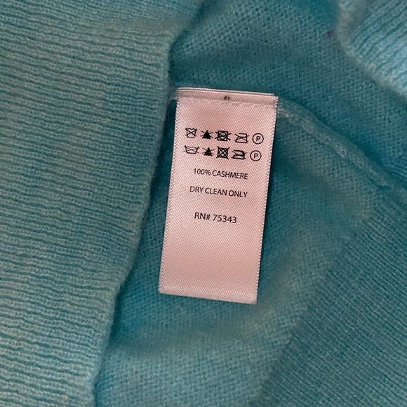 Tahari 100% cashmere sweater - Picture 7 of 10